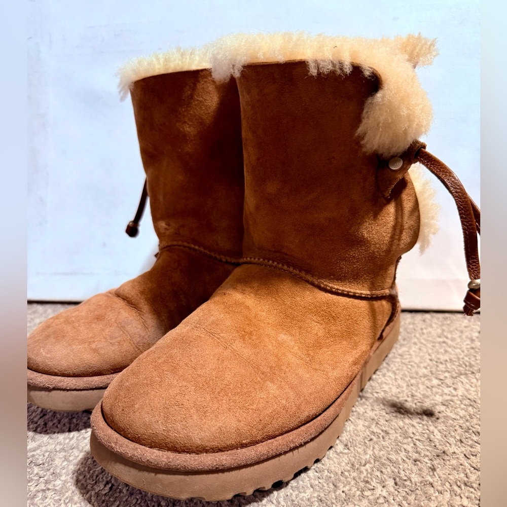 UGG Maia Chestnut Sheepskin Lined Boots Size-9